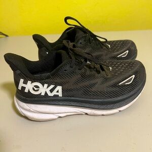 Hoka Clifton 9